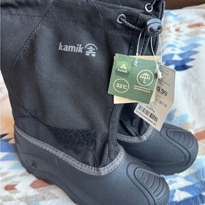 Kamik Black Insulated Snow Boots